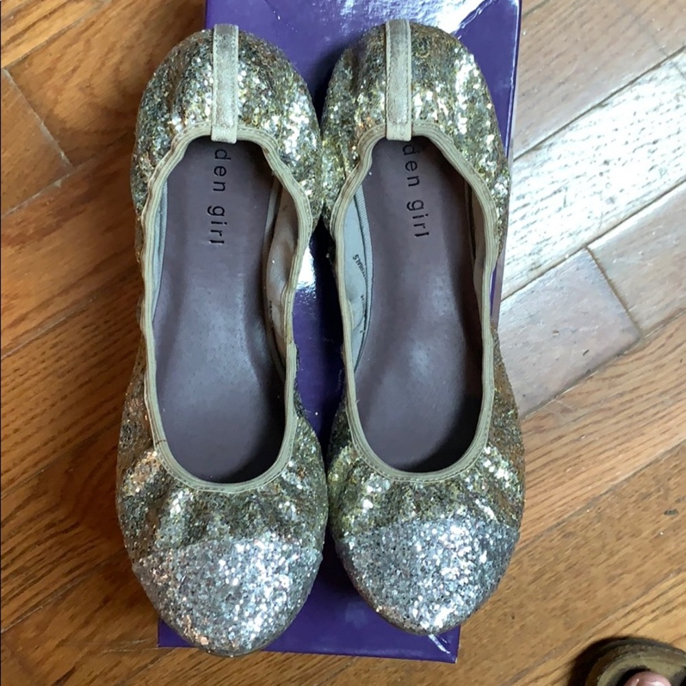 🟣 Madden girl glitter flats pewter gold tanner 8